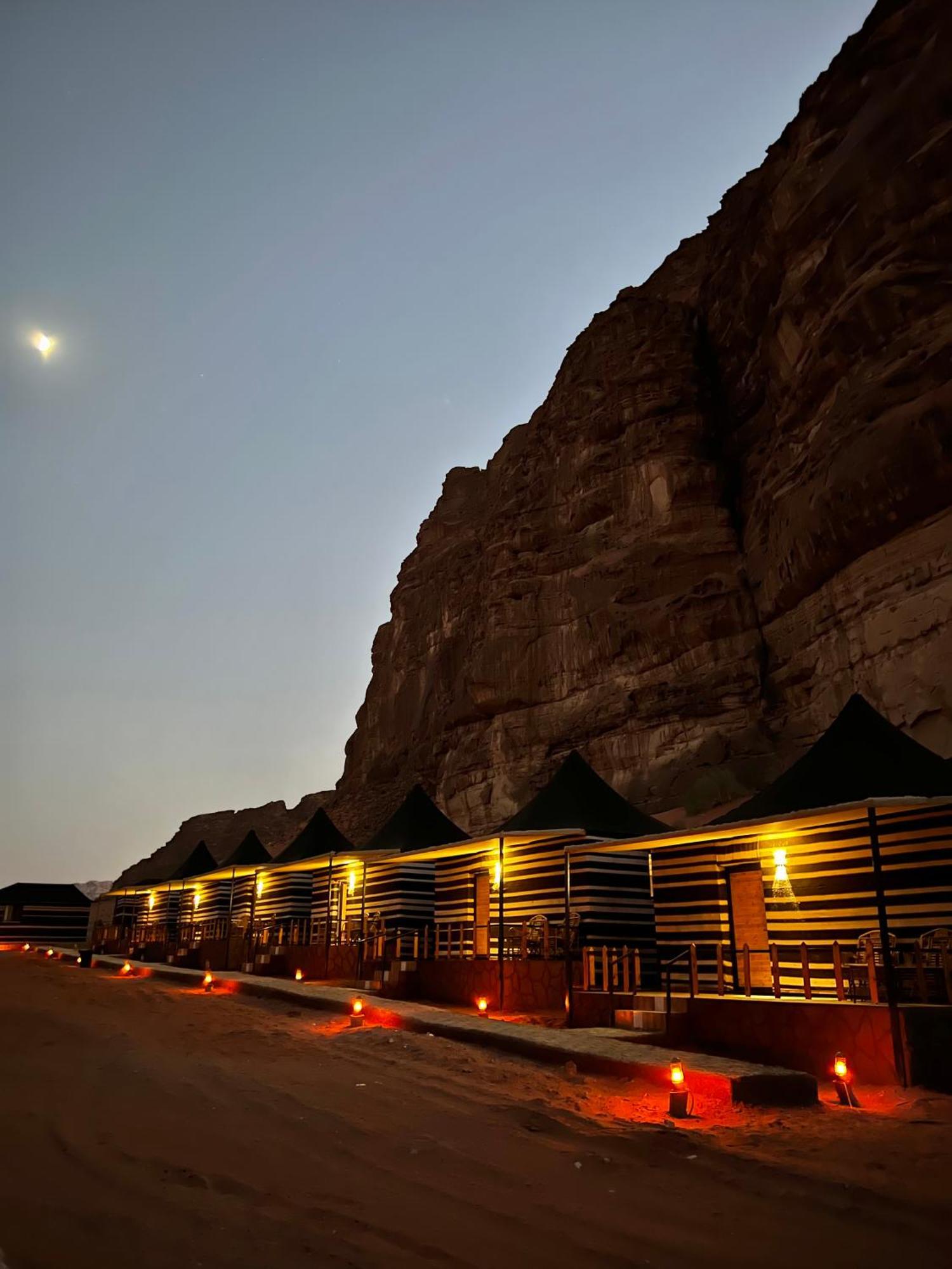 Rum Mountain Luxury Camp Aparthotel Wadi Rum Exterior foto