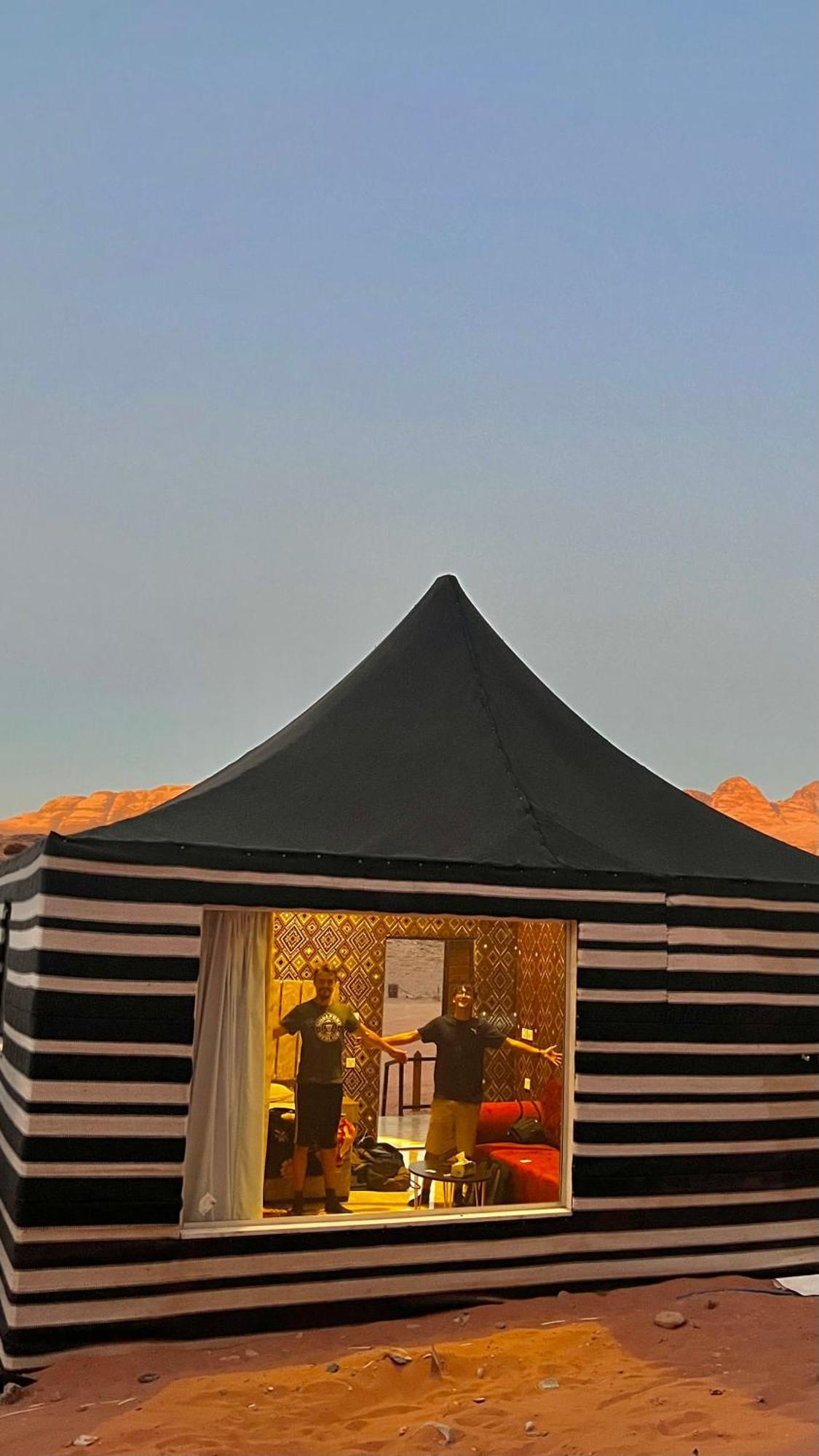 Rum Mountain Luxury Camp Aparthotel Wadi Rum Exterior foto